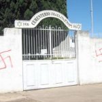 Esvásticas en el cementerio judío de Concepción del Uruguay